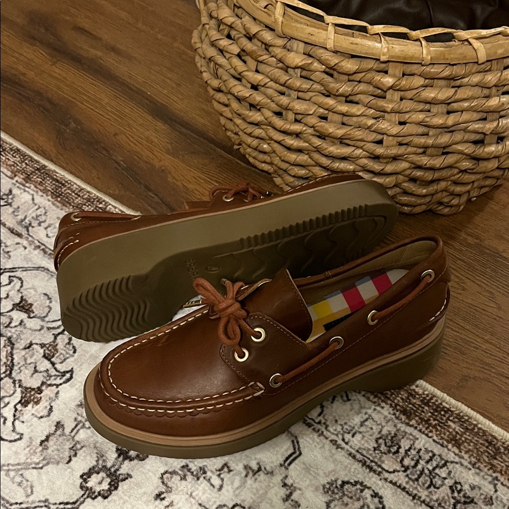 Womens Brown Leather Boat Shoes sperrys size 7 platform